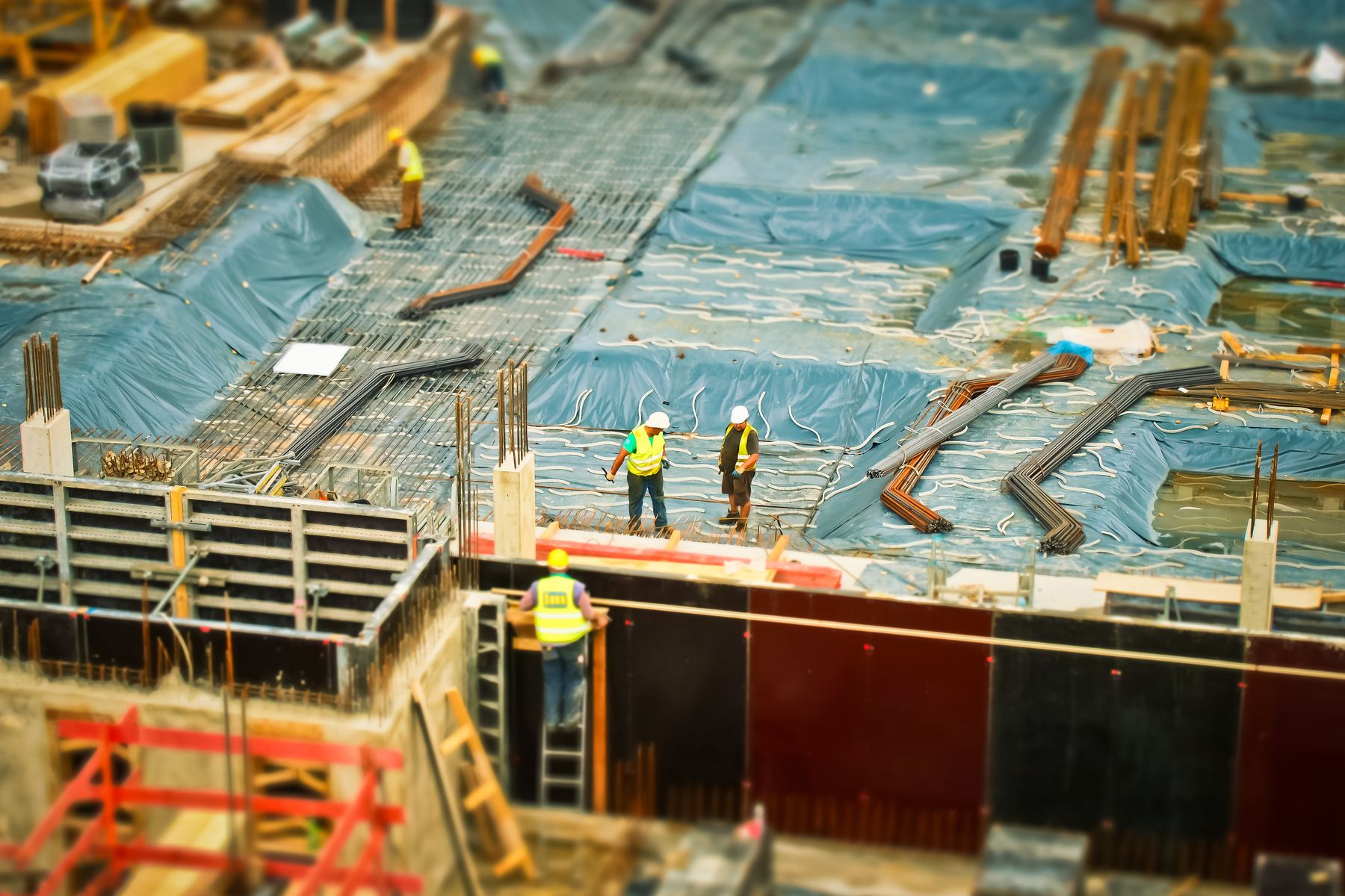 Flexible roof assembly prepared for professional coating application